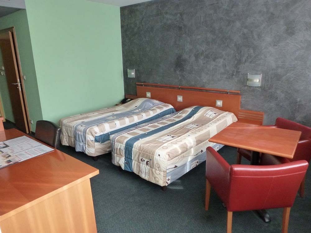 Hotel Tristar La Louvière المظهر الخارجي الصورة